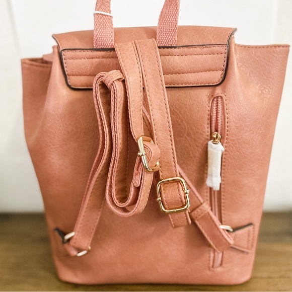 Flapover Backpack - Picture 5 of 5